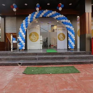 Hotel Bliss, Zirakpur